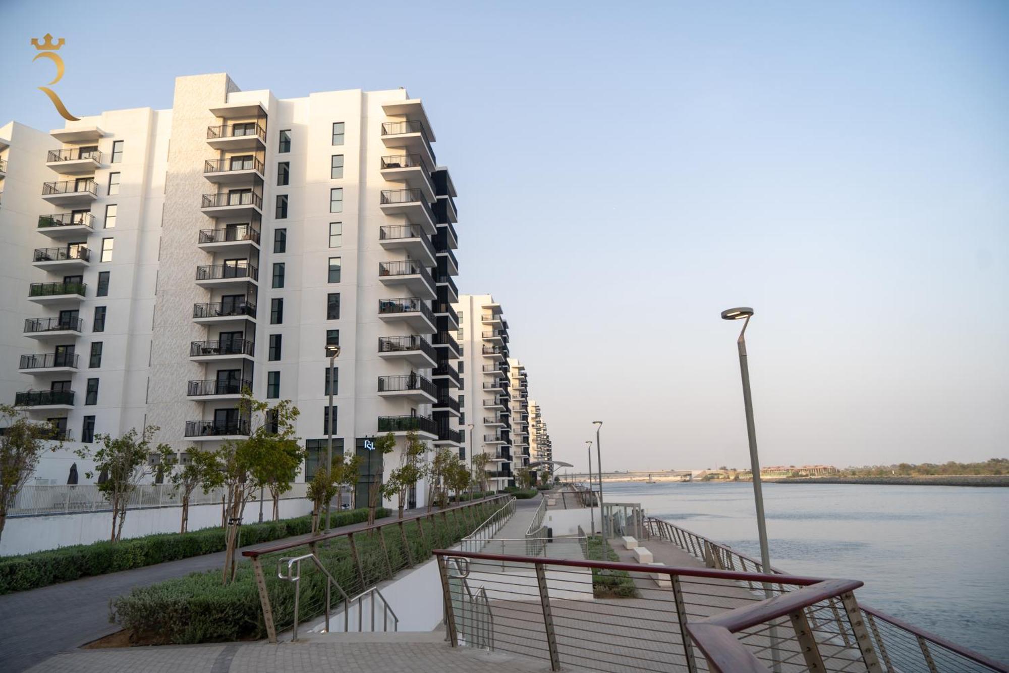 Cowboy Charm 1br On Yas Island *