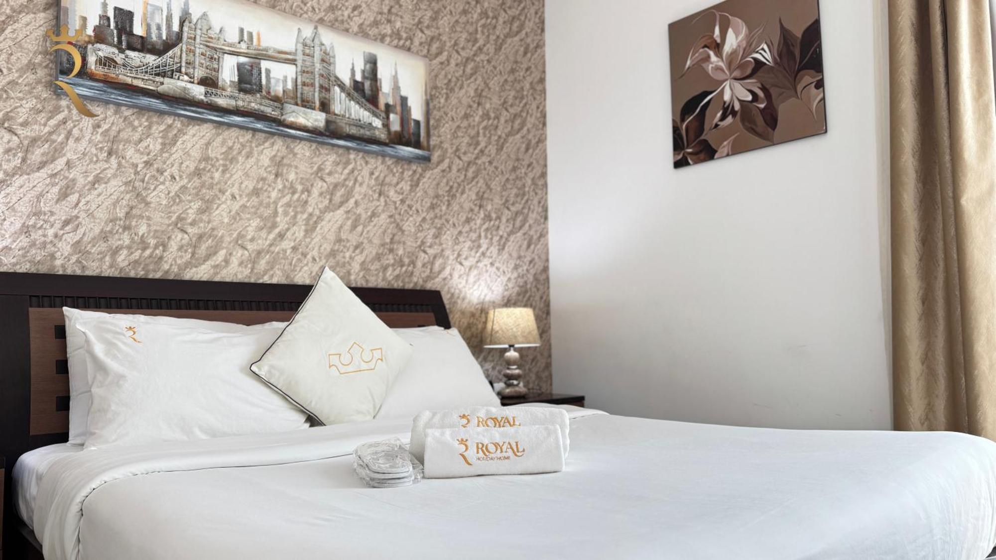 Cowboy Charm 1br On Yas Island Apartment